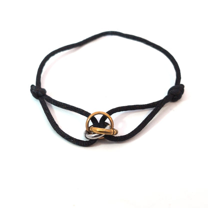 Zwart koord armbandje tri-color front