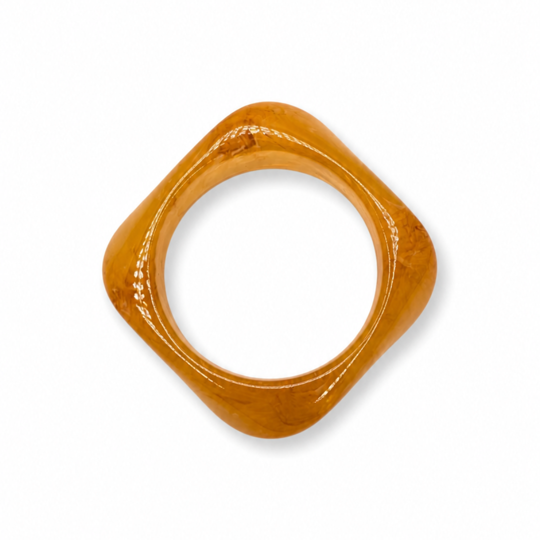 Amber gedraaide bangle armband met marble effect Casa Jadel