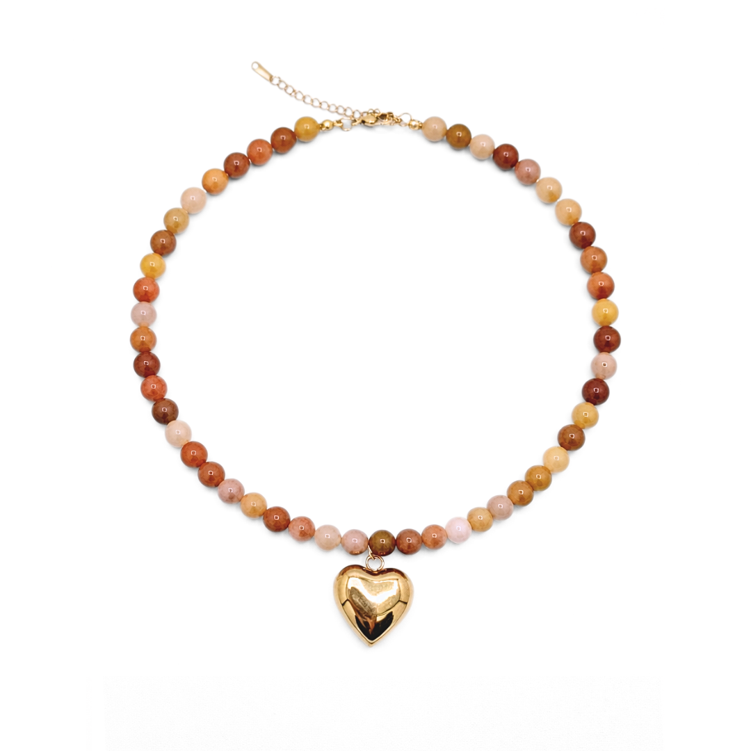 Gele natuursteen kralenketting met goud hartje hanger stijlvolle dames ketting