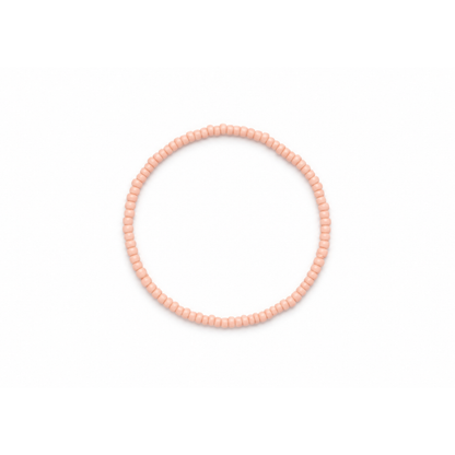 Babyroze kleine kralenarmband Saar met fijne roze kralen