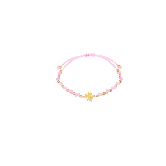 Babyroze touw armbandje met gouden klavertje, facetkralen en gouden details van Casa Jadel.