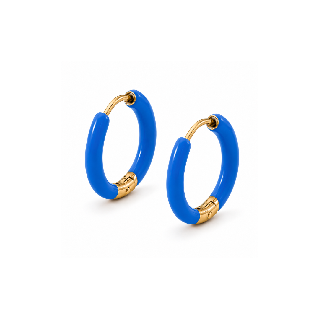 ALT-tekst
blauwe oorringetjes Eli met goudkleurige details
