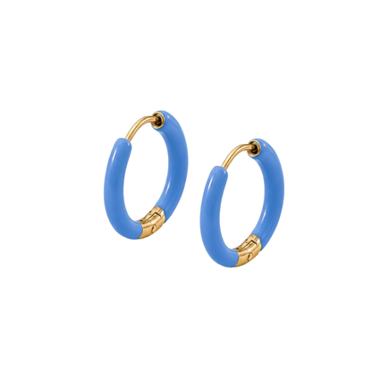 blauwe oorringetjes Eli met goudkleurige details