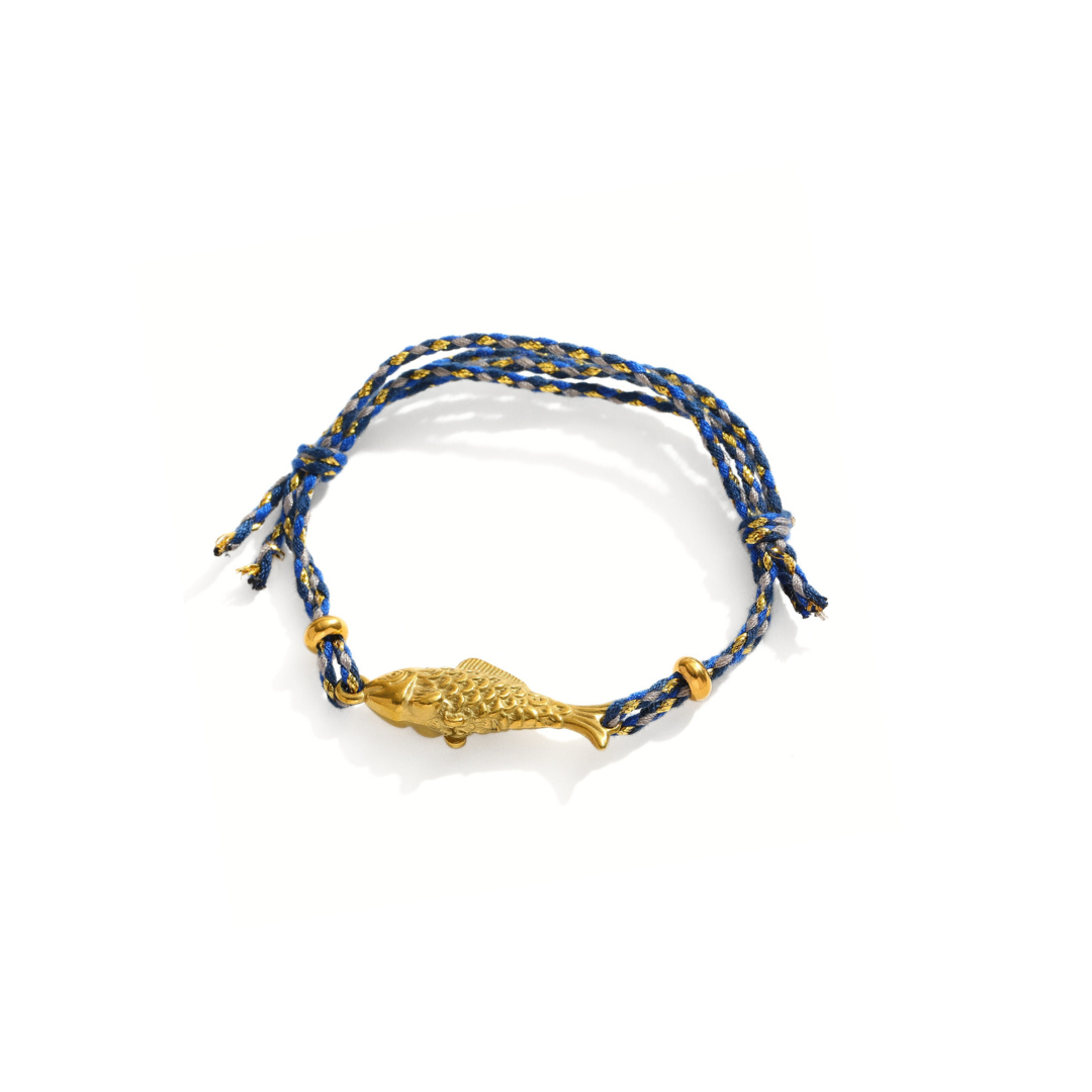 Blauwe rope armband met goudkleurig visje en verstelbaar koord
