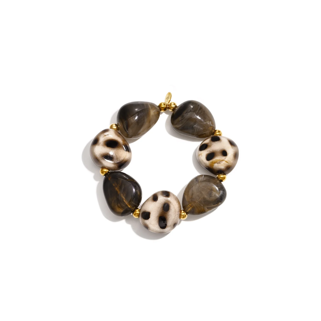 Bruine marble kralenarmband met leopard print kralen en goudkleurige details van Casa Jadel