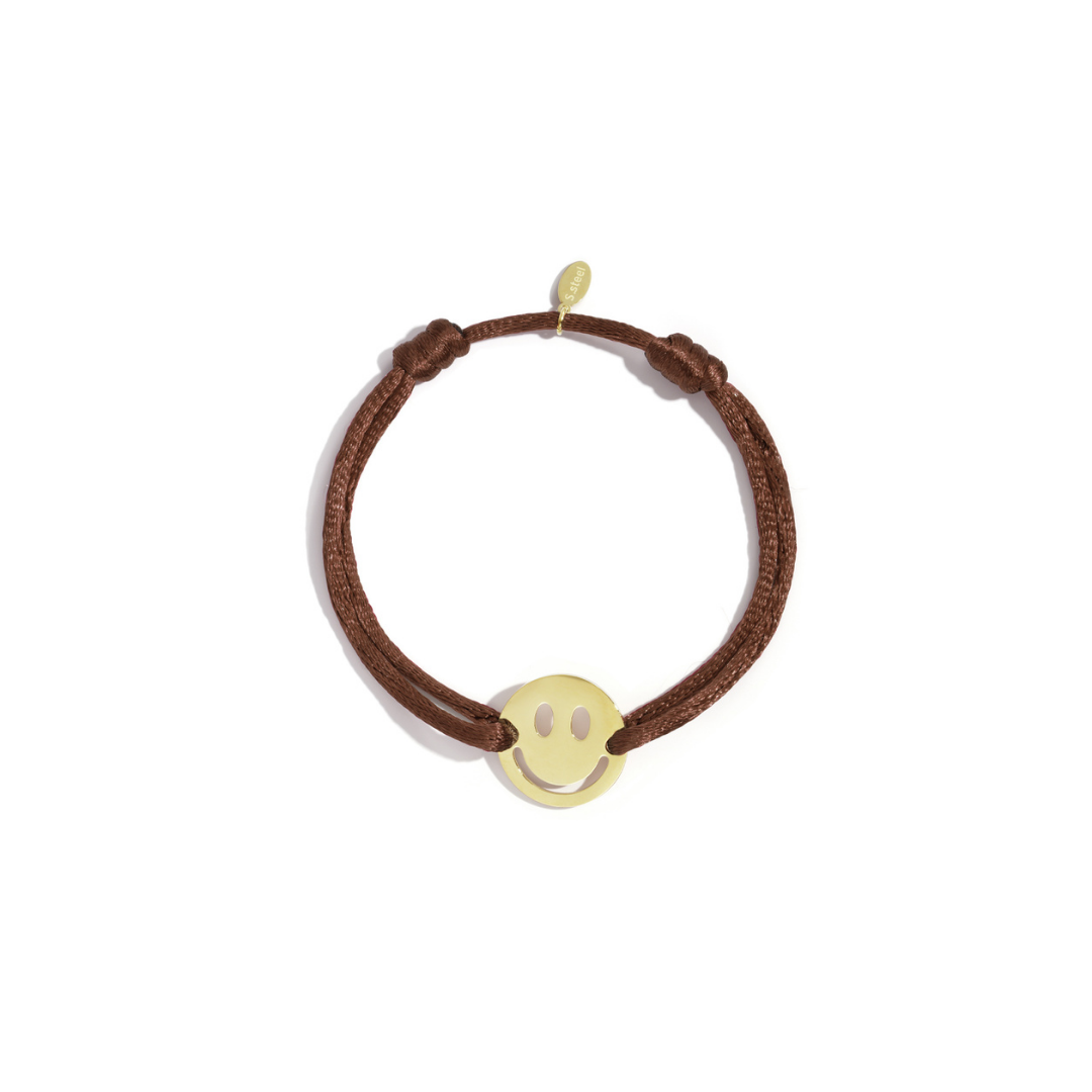 Bruine satijnkoord armband met grote gouden smiley