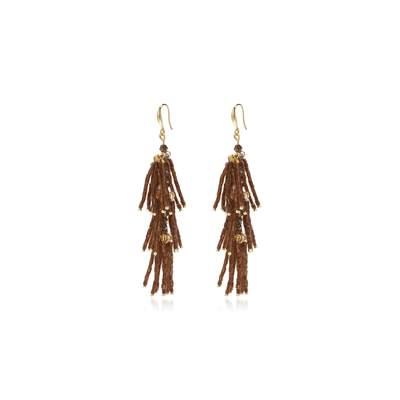 Bruine statement tassel oorbellen met gouden details