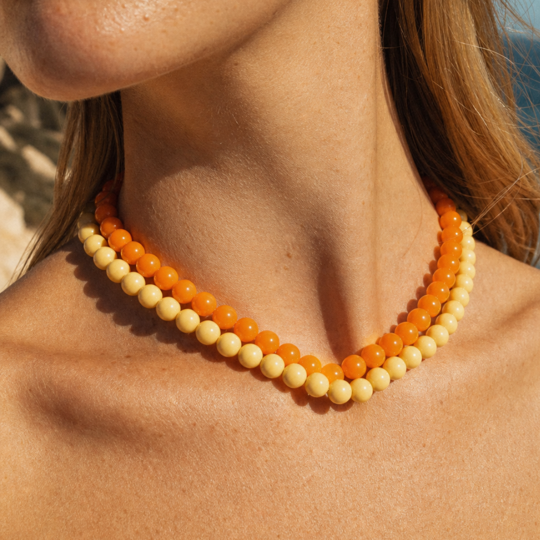 Casa Jadel oranje en crème kralen ketting - handgemaakte sieraden