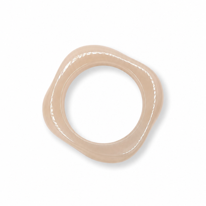 Crème gedraaide bangle armband met marble effect Casa Jadel