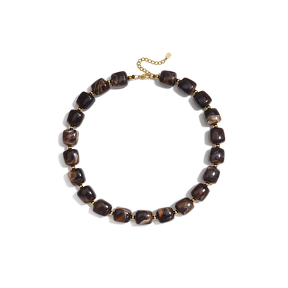 Donkerbruine squared XL chunky kralenketting met gemarmerde kralen en gouden details