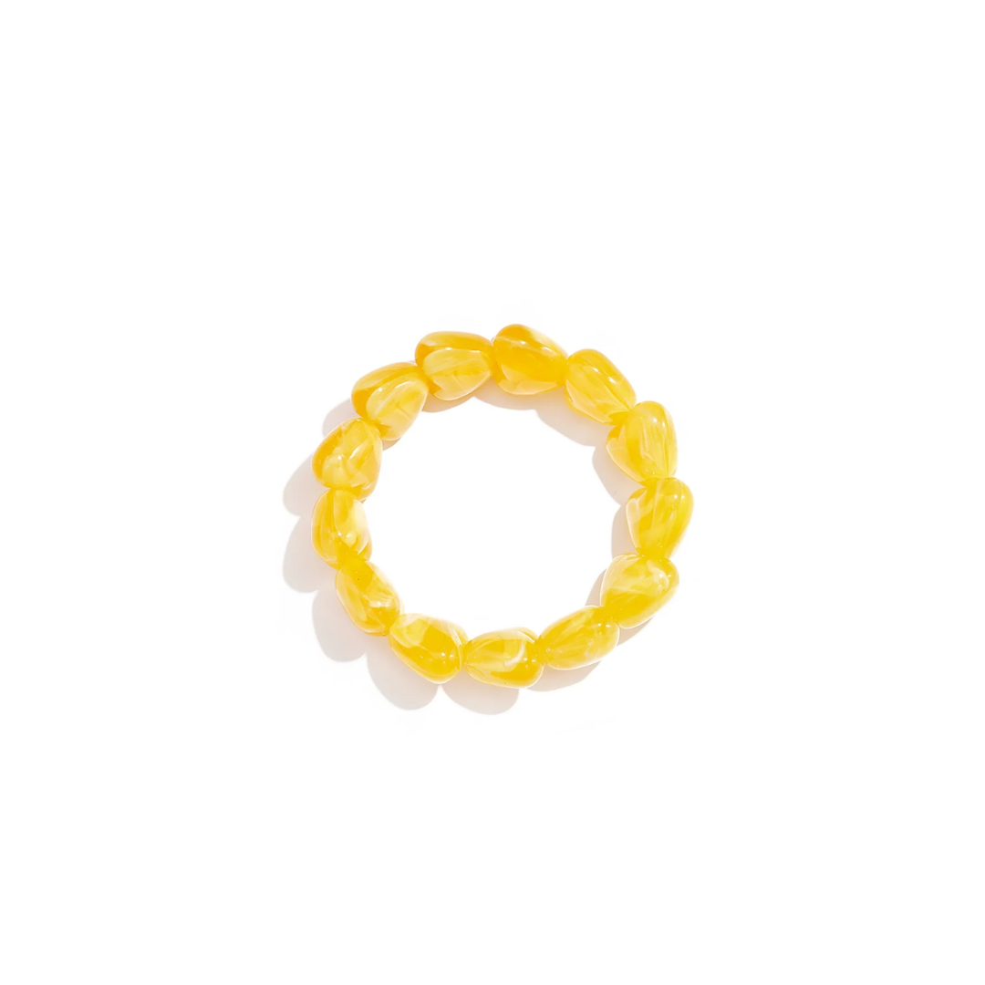 Gele chubby marble hartjes armband met glossy hartvormige kralen