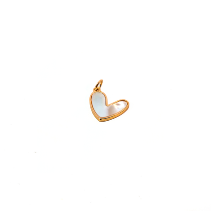 Goudkleurige hart bedel met parelmoer detail