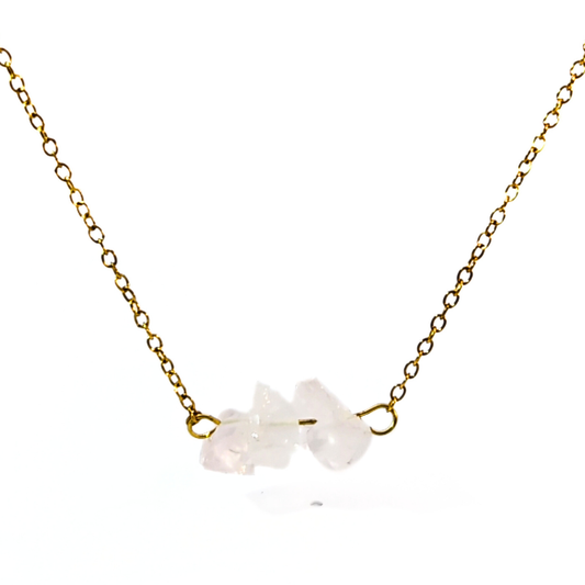 Gouden ketting met drie bergkristal edelstenen in Ibiza style