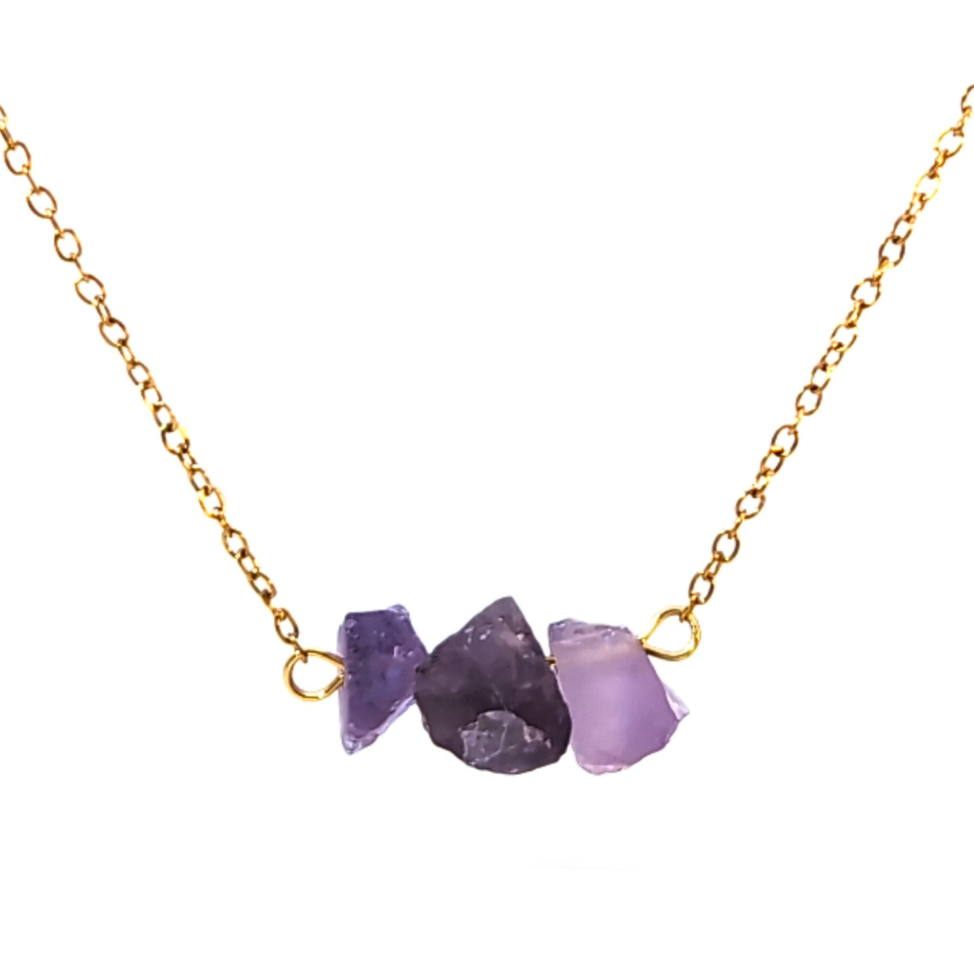 Gouden ketting met drie amethist edelstenen in Ibiza style