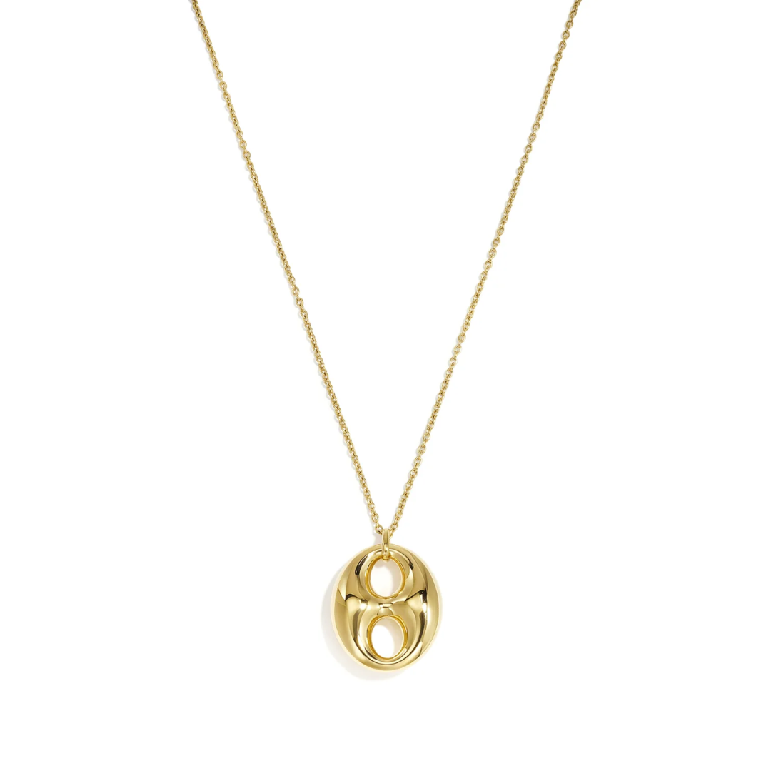 Draag deze lange ketting over een basic top en combineer met een korte gouden ketting voor een sterke layered look.