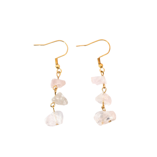 Gouden oorbellen met ruwe bergkristal edelstenen in Ibiza style