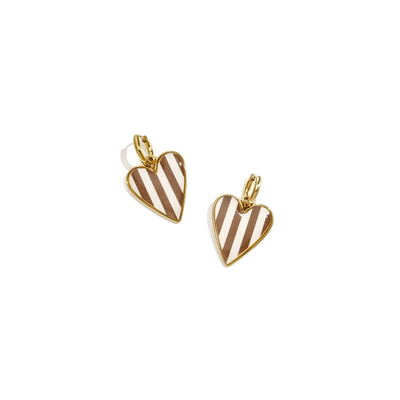 Gouden oorringetjes met beige-bruin gestreepte hart Candy