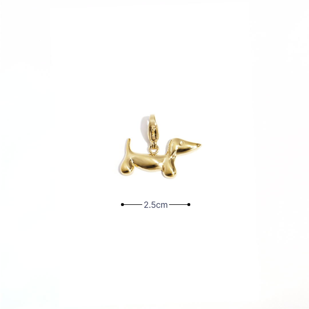 Gouden chunky teckel hond bedel met glanzende afwerking 2.5cm lang