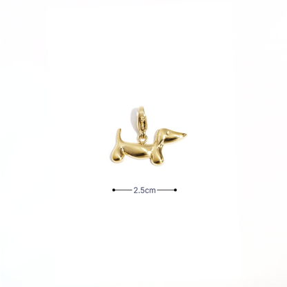 Gouden chunky teckel hond bedel met glanzende afwerking 2.5cm lang