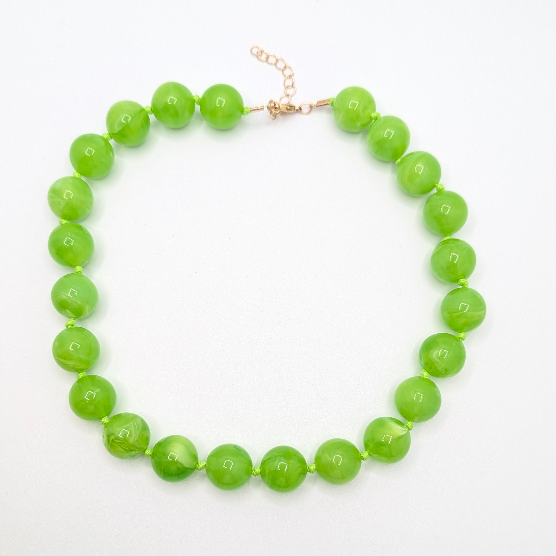 grasgroen gemarmerde kralenketting