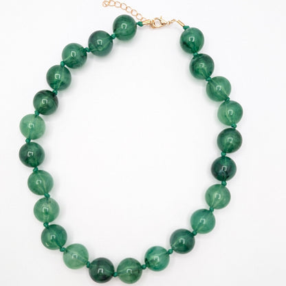 grasgroene kralen ketting