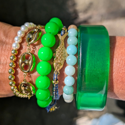 Groen-gouden armbanden stack