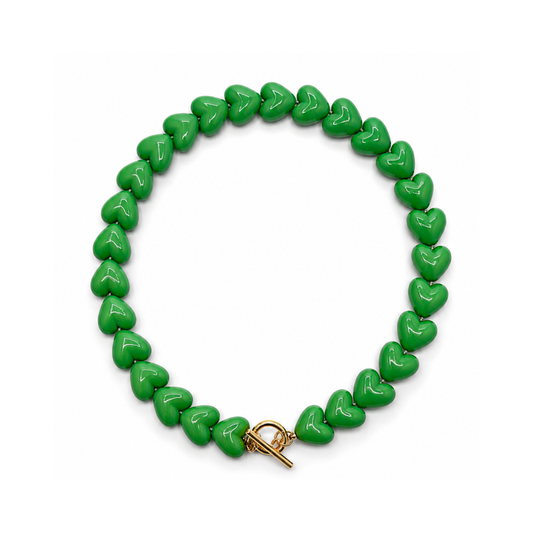 Groene hartjes kralenketting met gouden frontsluiting van Casa Jadel