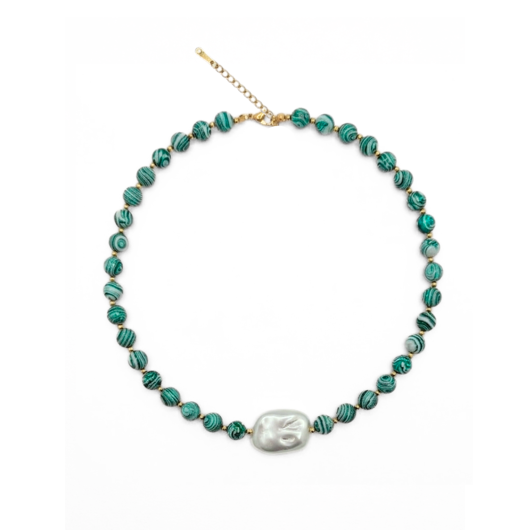 Groene kralenketting met barok parel en planeten kralen unieke dames ketting Casa Jadel