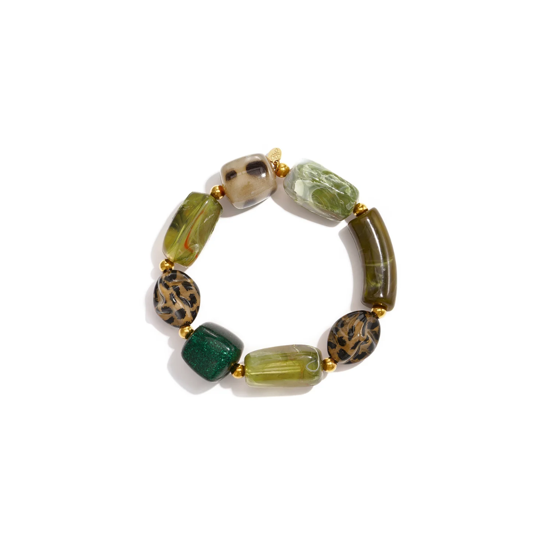 Groene mixed kralenarmband met leopard kralen en goudkleurige details van Casa Jadel