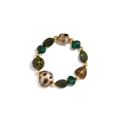 Groene mixed kralenarmband met leopard details