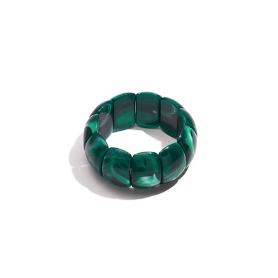 Groene statement armband met brede kralen