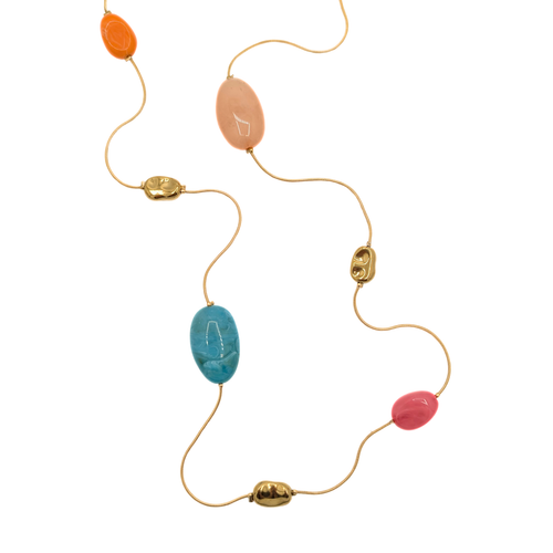 Lange gouden ketting met gekleurde stenen