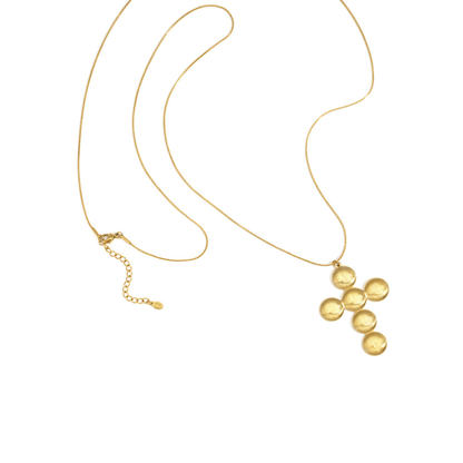 Lange ketting met statement kruis