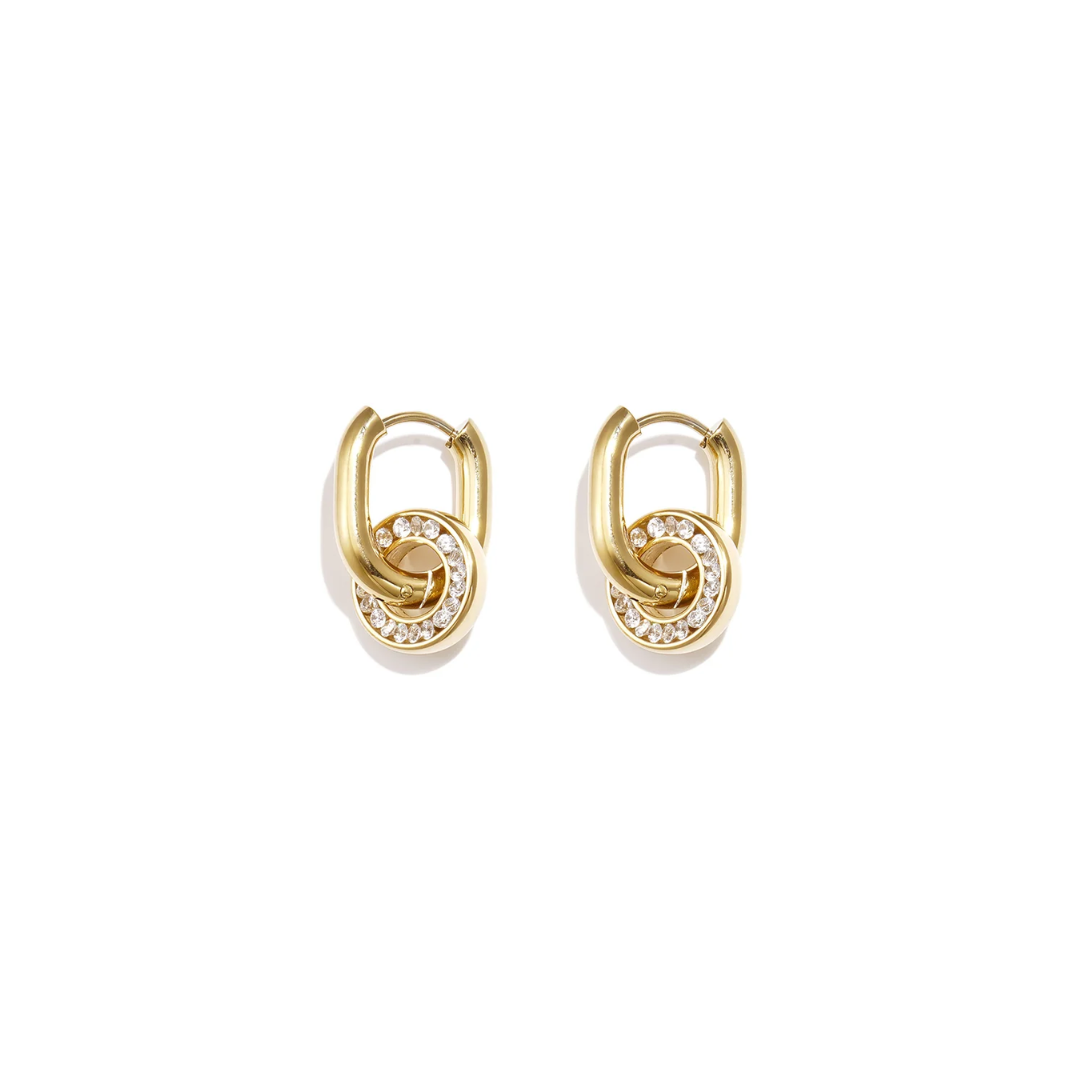 Gouden ovale oorringen met belegde cirkel hanger