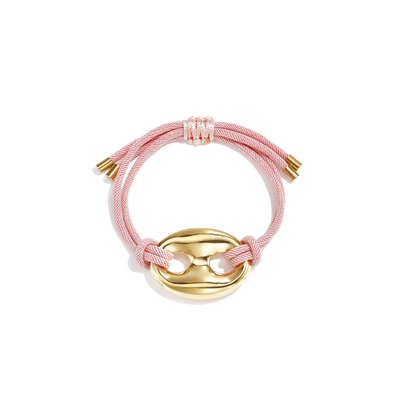 Lichtroze satijnkoord armband met gouden bean sluiting