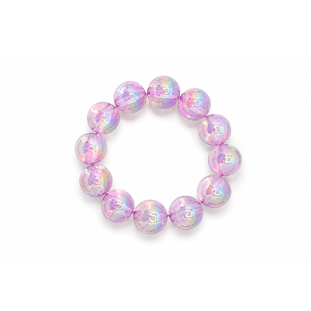 Lila parelmoer metallic grote kralenarmband Eva met glanzende ronde kralen op witte achtergrond