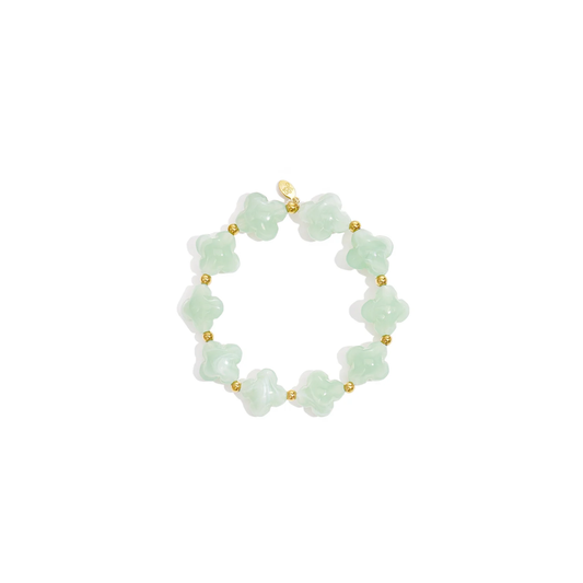 Mintgroene klaver armband met transparante kralen en gouden details van Casa Jadel