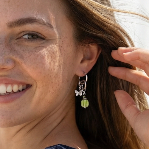 Zilveren oorringetjes hartje vlindertje groen kraaltje