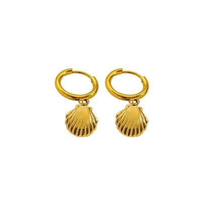 Gouden oorringetjes met schelpje