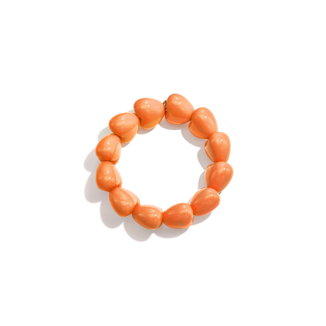 Oranje chubby hartjes kralenarmband met glossy hartvormige kralen