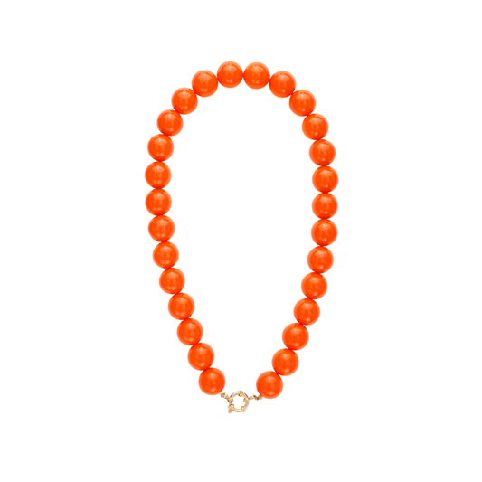 Oranje grote kralen ketting met goudkleurig boeislot voor dames.