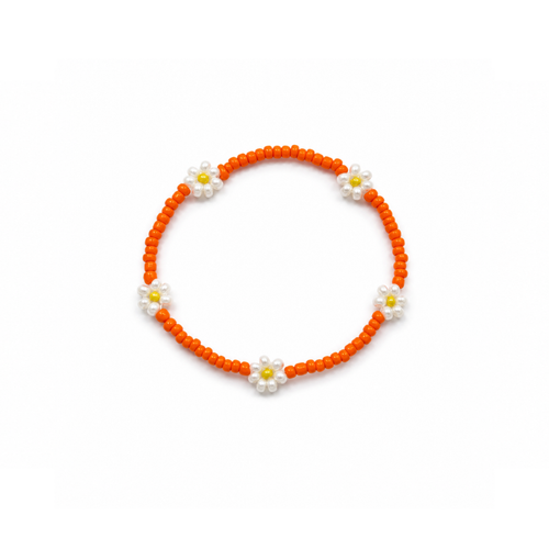 Oranje kleine kralenarmband witte bloemen Saar