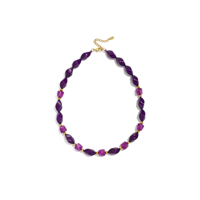 Donkerpaarse twisted kralenketting met fuchsia details