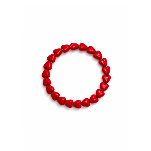 Rode hartjes kralenarmband