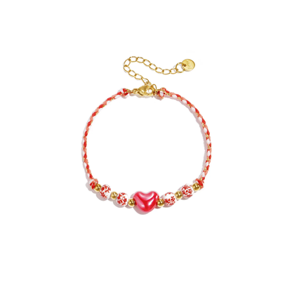 Rood wit touw armbandje met rode hartje en bloemenkralen