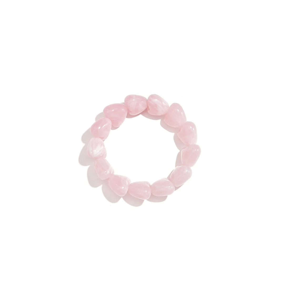 Roze chubby marble hartjes armband met glossy hartvormige kralen