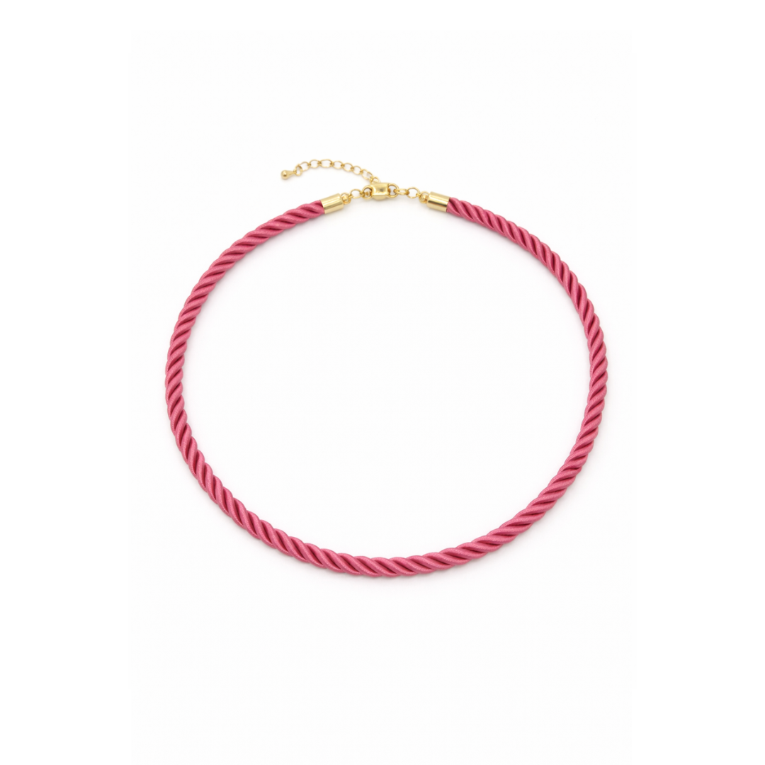 Roze gedraaide rope ketting met stainless steel sluiting.