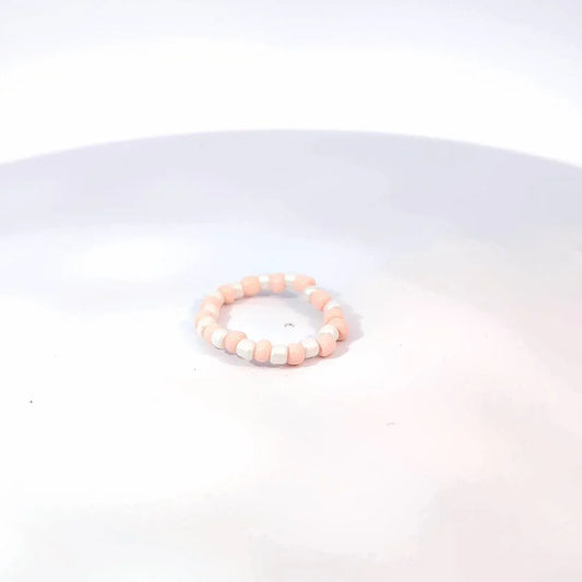 Kraaltjes ring wit en baby roze - Casa Jadel