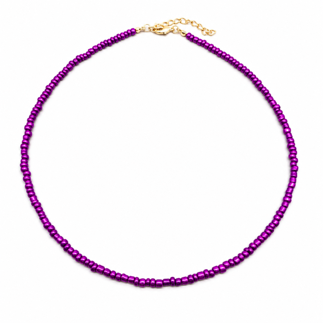 Violet kleine kralenketting Saar met fijne paarse kralen