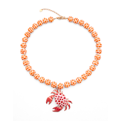 Wit oranje kralenketting met krab bedel statement dames ketting zomer sieraden Casa Jadel
